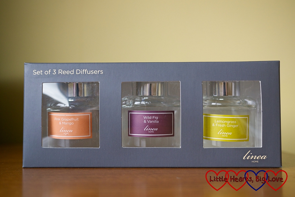 Linea mini-reed diffuser trio: review and giveaway - Little Hearts, Big Love