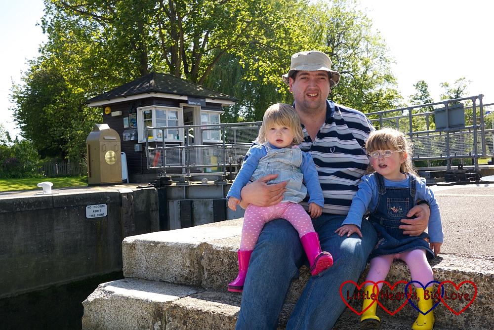 Gold lock controls at Bray lock: The Friday Focus 22/05/15 - Little Hearts, Big Love