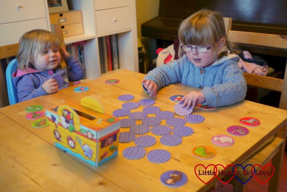 An afternoon playing board games - The Friday Focus 27/11/15 - Little Hearts, Big Love