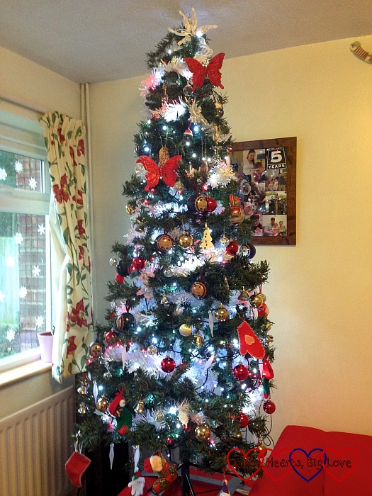 Our Christmas tree - The Friday Focus 18/12/15 - Little Hearts, Big Love