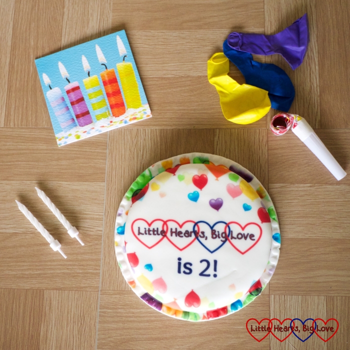 Celebrating my 2nd blog birthday with a cake from Baker Days – plus you could win one too!