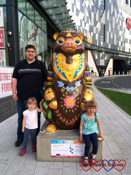 Jessica, Sophie and hubby with one of the Big Sleuth bears