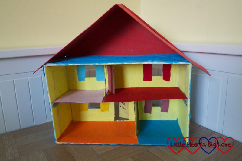 Shoebox house 14 Little Hearts, Big Love