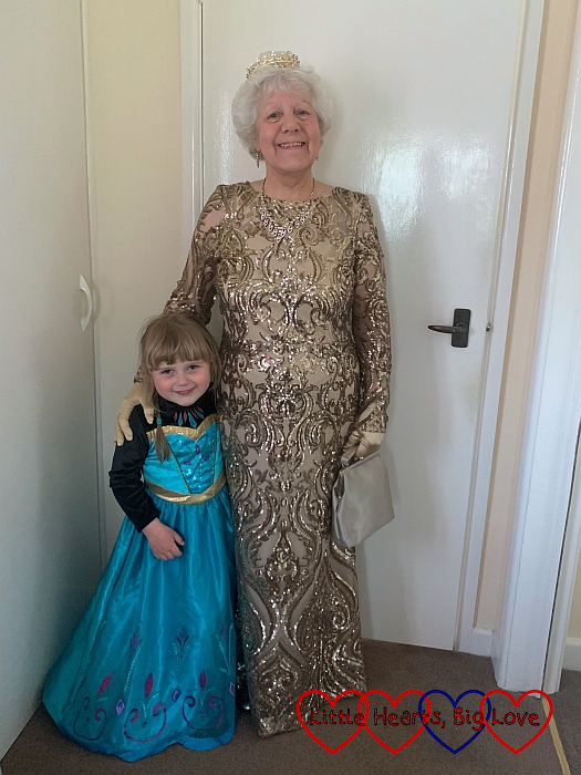 Sophie (dressed as Princess Anna) next to my mum (dressed as the Queen)