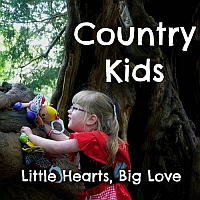 Country Kids badge - Little Hearts, Big Love 