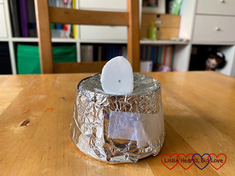 Learning through play: Moon landing crafts for small world play ...