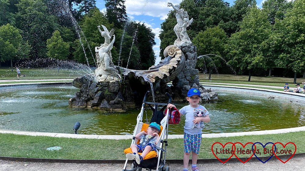 Sophie and Thomas in front of the Fountain of Love at Cliveden